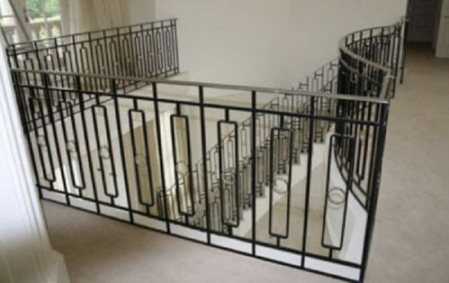 西安鐵藝護(hù)欄欄桿金屬制品加工廠家 如云鐵藝