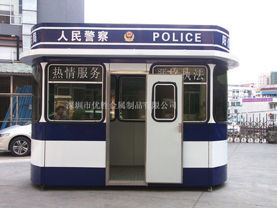 時尚小區(qū)治安崗?fù)ご蠓潘汀狈浇饘僦破分ι钲谏鐓^(qū)安全建設(shè)